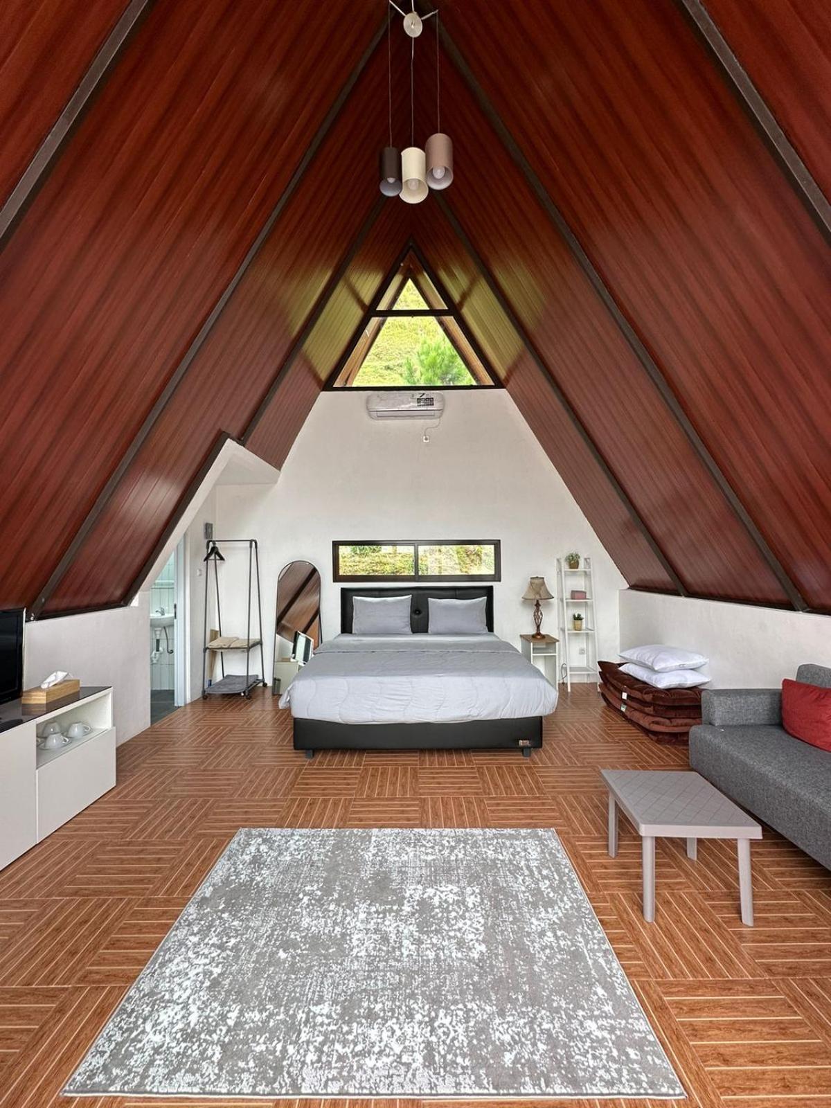 Himalaya 2 - Private Triangle Lodge